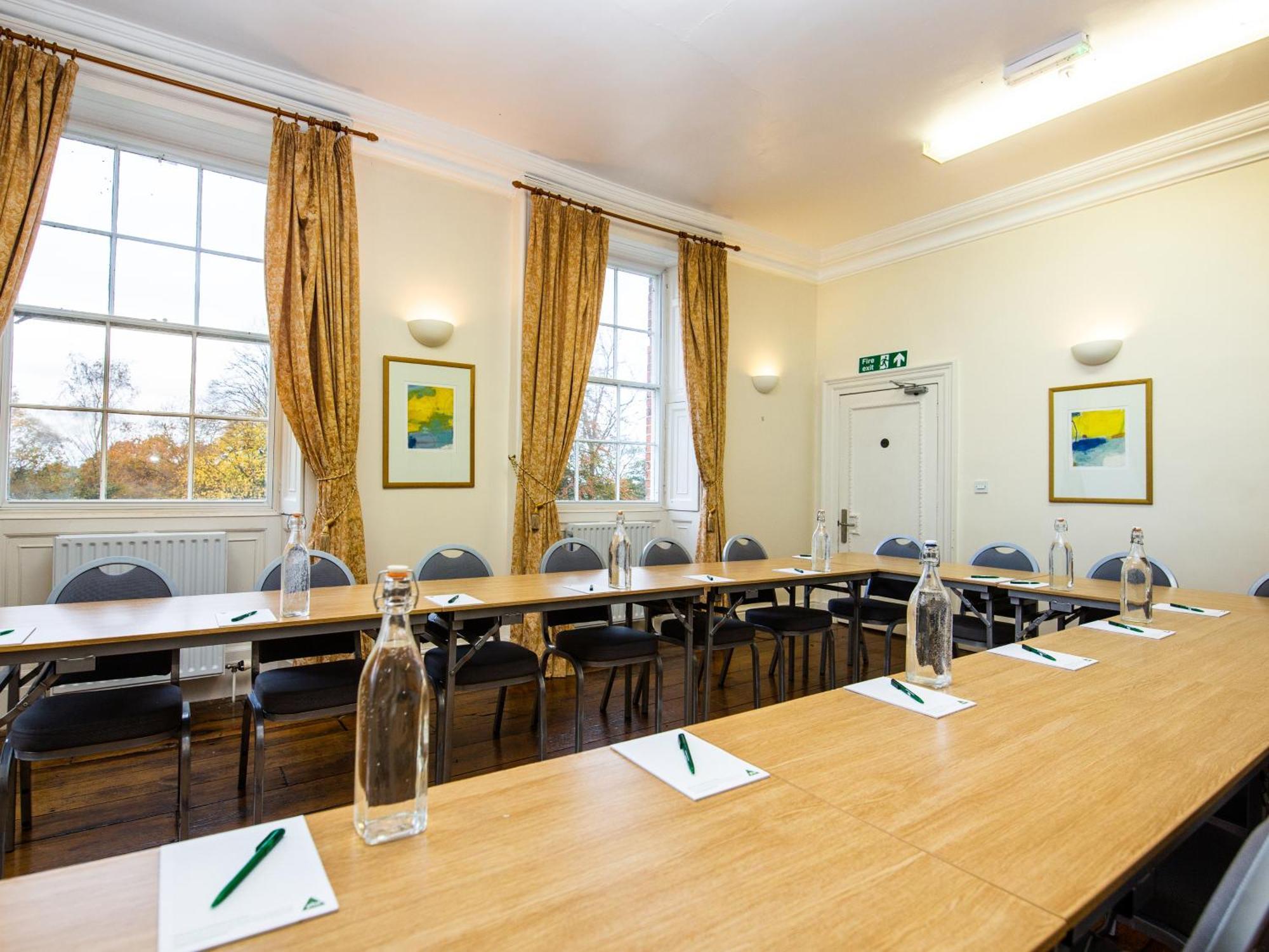 Yha Chester Trafford Hall Dunham-on-the-Hill Eksteriør bilde
